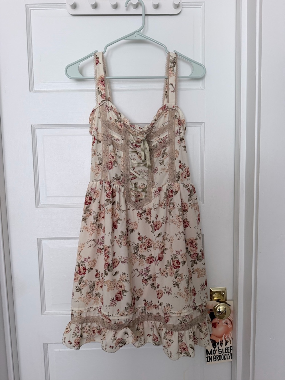 axes femme Floral Lace-Up Sundress - Cream Floral